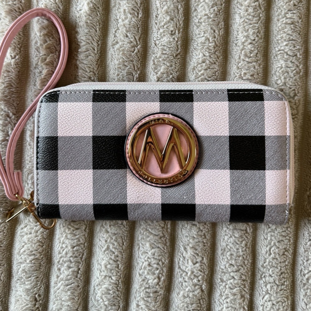 Mia K Collection Pink Black Buffalo Plaid Zip Around Wristlet Wallet Gold Logo
